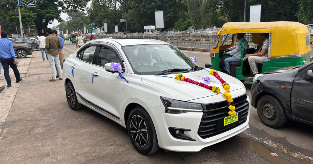 Maruti Swift Dzire Side Feartures