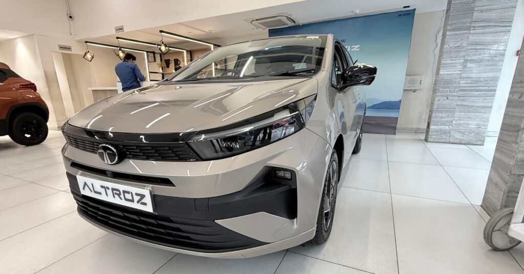 Tata Altroz Facelift Car